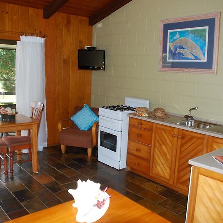 Coast Norfolk Island Apartment Burnt Pine Exterior photo